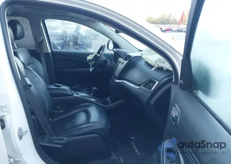 2015 Dodge Journey Crossroad z USA, uszkodzony, nr VIN 3C4PDDGG7FT568643